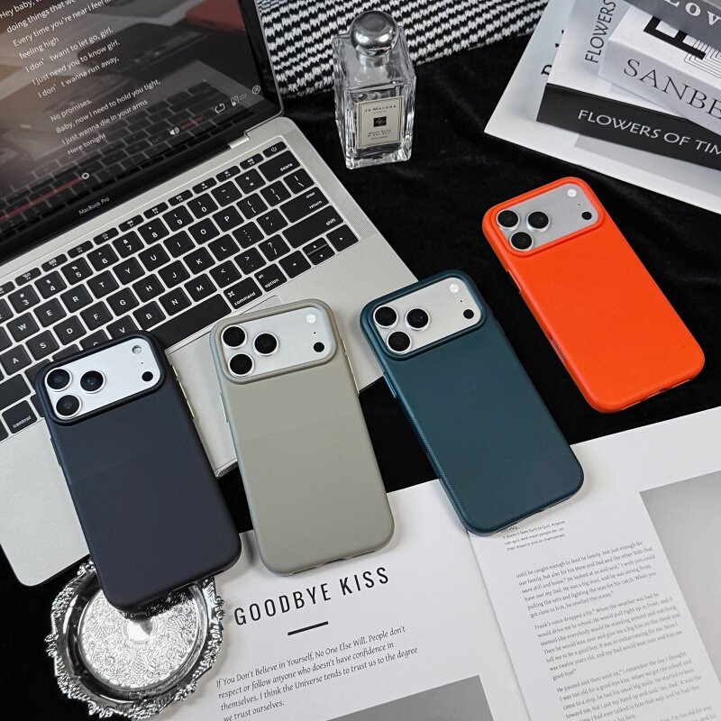 공식 웹사이트 도트 패턴 같은 스타일로 애플 17프로맥 - Phone Cases Websites 리뷰 및 가격